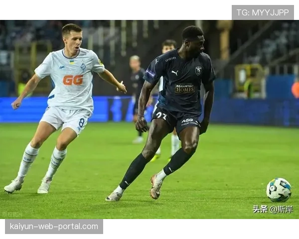 切尔西对阵帕福斯一役 裁判漏判点球情况引发质疑